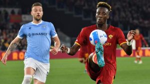 "النسر يقضي على الذئب".. لاتسيو يفوز على روما ويتأهل لنصف نهائي كأس إيطاليا