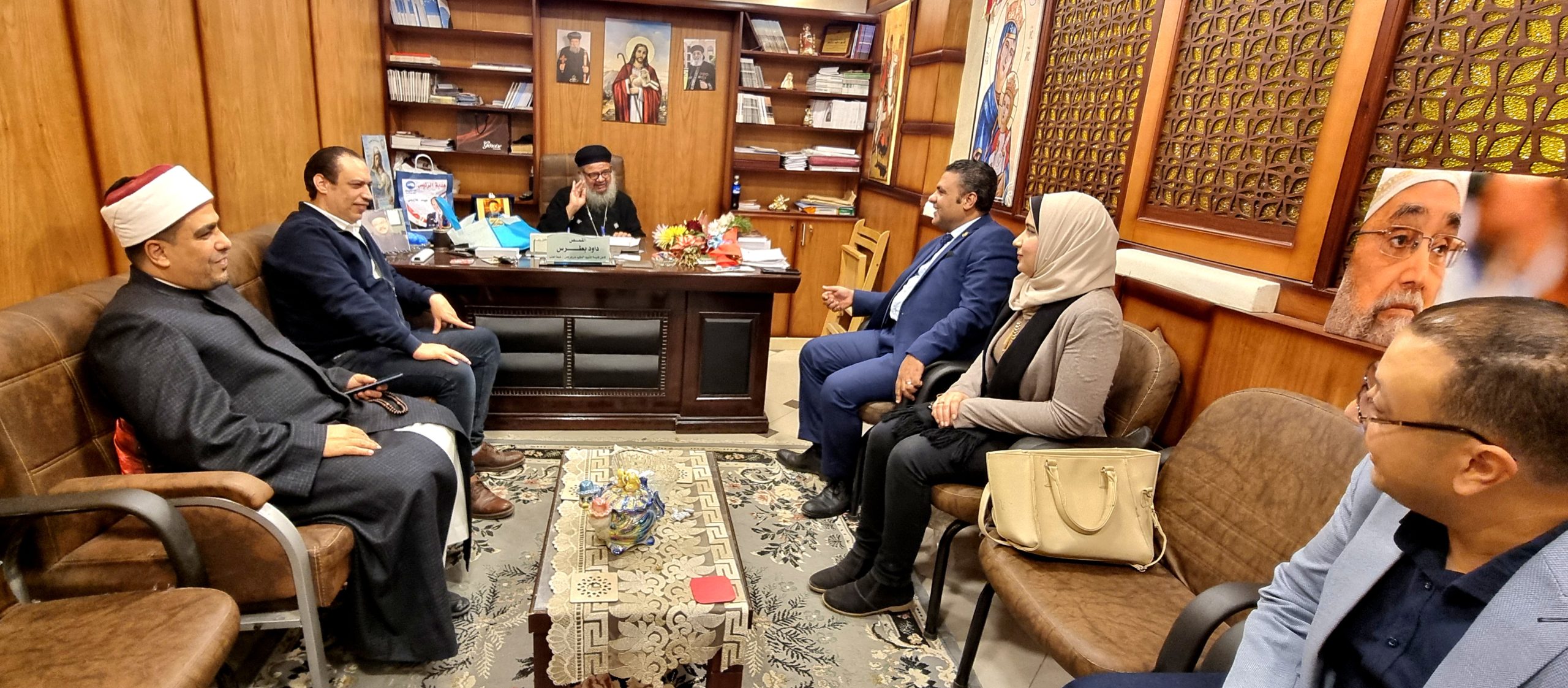 أمانة حزب الحيل بالأسكندرية في زياره لكنيسة ماري  جرجس
