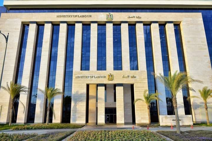 قرار زيادة الحد الأدنى لأجور عمال القطاع الخاص إلى 6000 جنيه