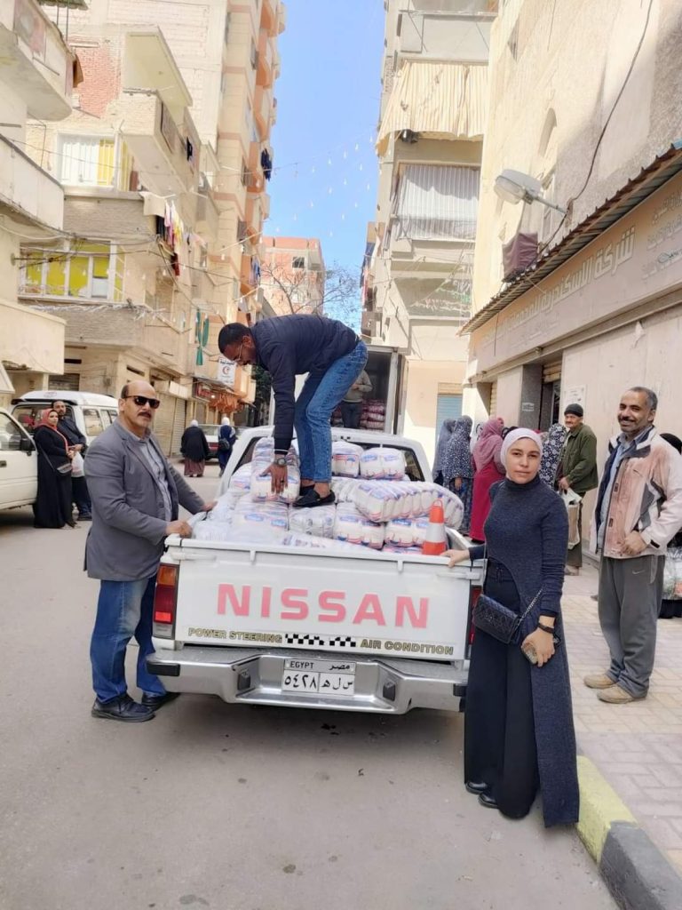 مصادره ٩٢٠ كجم سكر بدون فواتير خلال حملة تموينية بشرق الإسكندرية