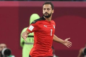 حسام وإبراهيم حسن يزوران أحمد رفعت في المستشفى