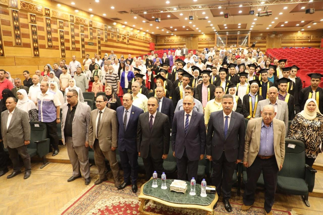 تكريم أوائل الثانوية العامة فى احتفالية كبرى بالمنيا