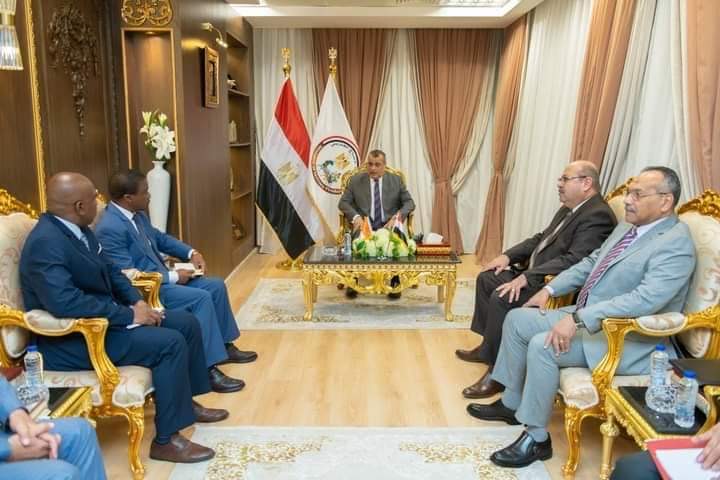 مهندس محمد صلاح وزير الدولة للإنتاج الحربي يستقبل "سفير كوت ديفوار"