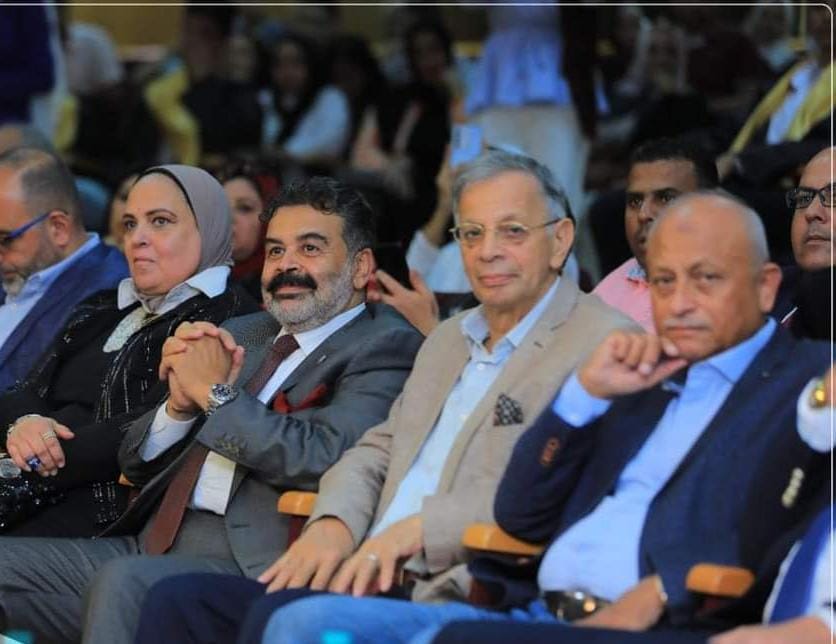 حزب الشعب الجمهوري بالإسكندرية تكريم أوائل الطلبه بالتعليم الفني والأزهري
