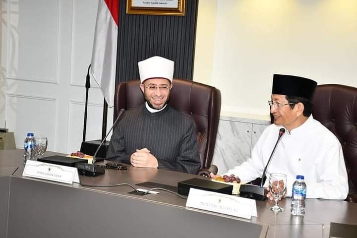 وزير الأوقاف يزور الوزير الإندونيسي الجديد للشئون الدينية