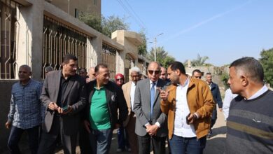 محافظ المنيا يستكمل جولاته الميدانية بتفقد مجمع خدمات" قرية زهرة"