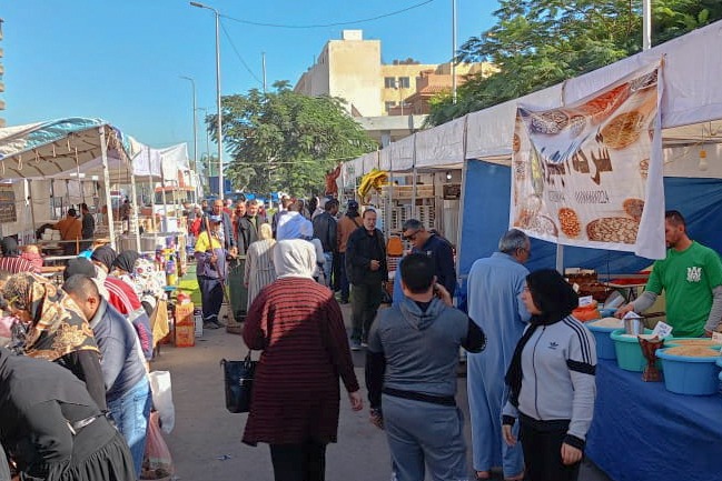 إقامة سوق اليوم الواحد بالبيطاش بحي العجمي