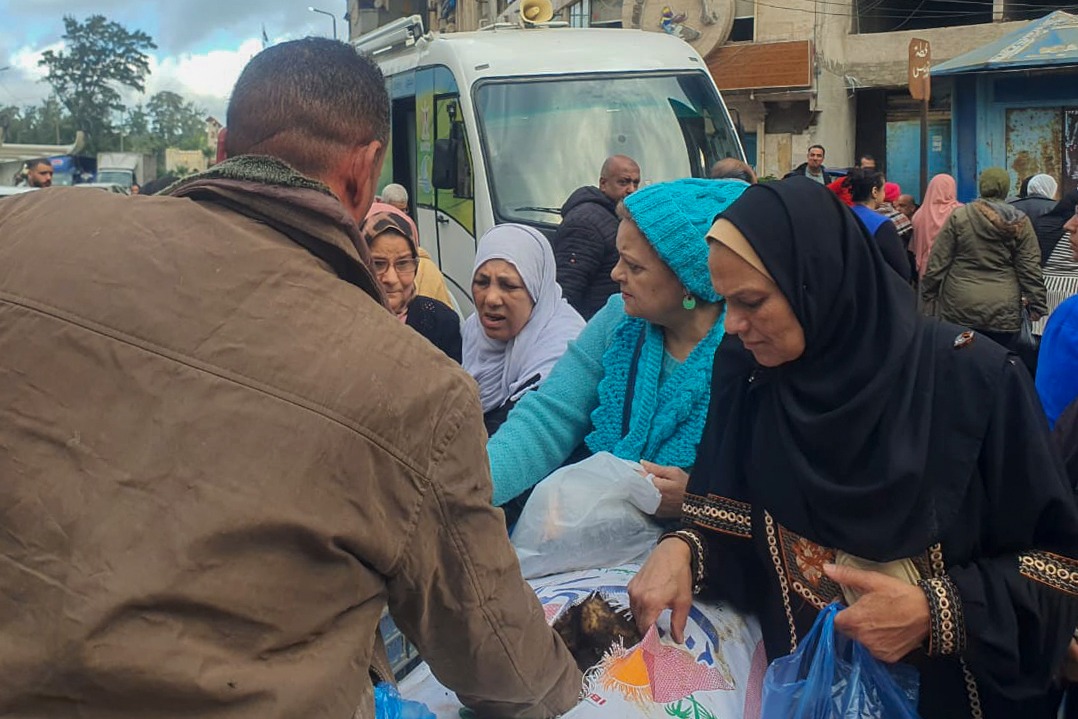 إقامة سوق اليوم الواحد بميدان المندرة نطاق حي منتزة ثان
