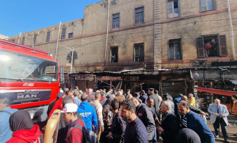 عاجل حريق هائل بالاكشاك المجاورة لإدارة غرب التعليمية بشارع السبع بنات بالإسكندرية