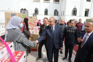 محافظ المنيا يسلم أجهزة لـ 20 عروسا مقدمة من مؤسسة "مصر الخير" ويؤكد : التكافل سمة من سمات رقى المجتمعات