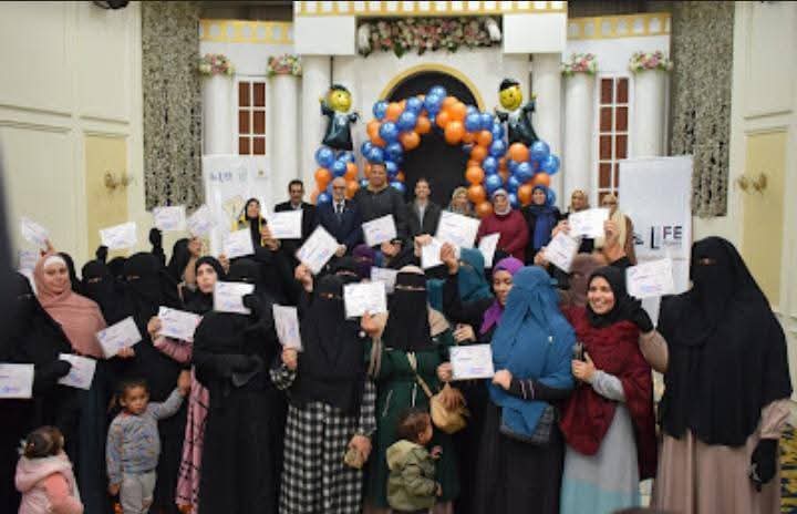 حفل تخرج ٦٢ دارس و تسليم شهادات محو الأمية ضمن مشروع نور حياتهم بالإسكندرية
