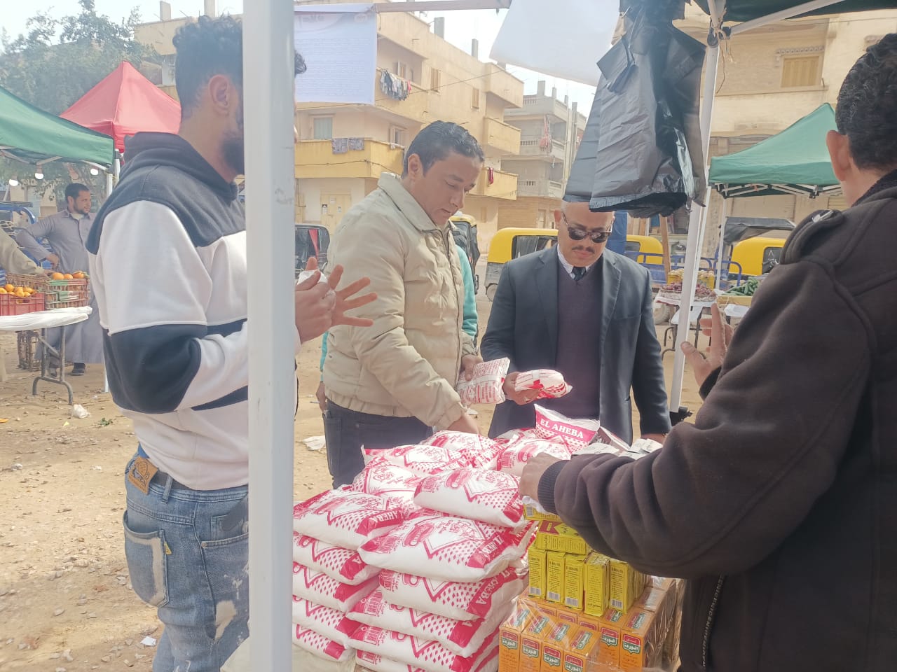 افتتاح سوق اليوم الواحد بنطاق حى العامرية أول بالأسكندرية