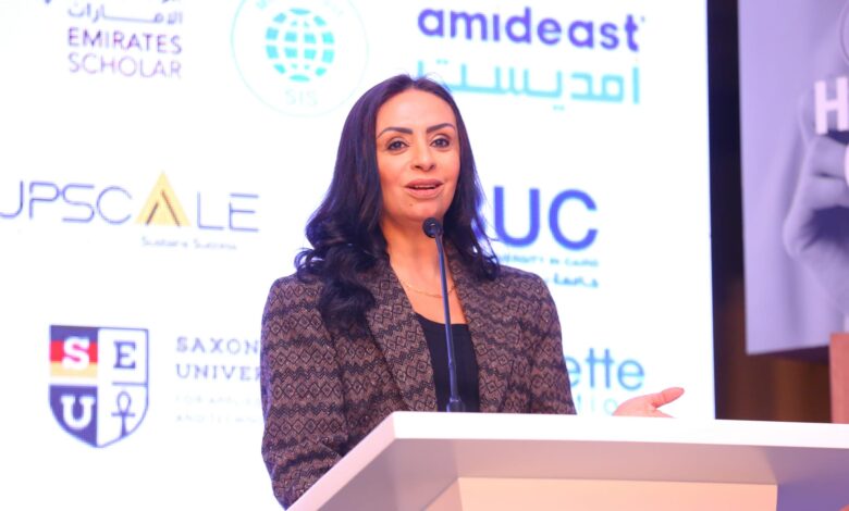 وزيرة التضامن الاجتماعي تصدر قرارا بتكليف الدفعة 104 من خريجى الجامعات لأداء الخدمة العامة