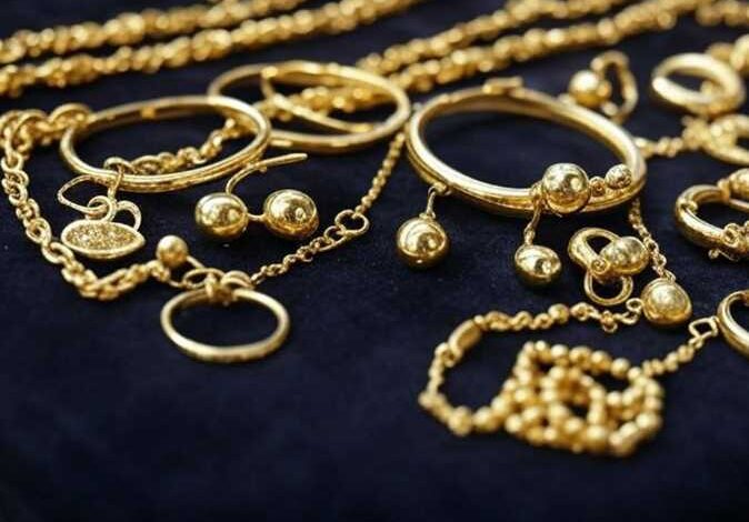 سعر الذهب يرتفع خلال منتصف تعاملات الأحد