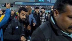 استقبال حافل من جمهور الأهلي لـ أشرف بن شرقي