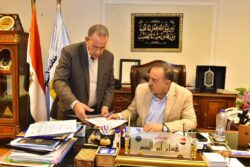 بنسبة نجاح 42,22% محافظ أسيوط يعتمد نتيجة امتحانات الفصل الدراسي الأول (2024/2025) للعامة و 73.8% للمهنية