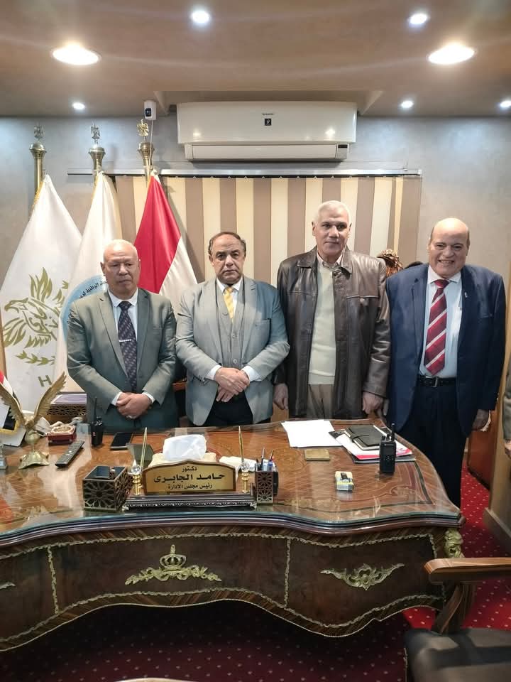 اجتماع مجلس إدارة الحملة الوطنية ومفوضي المحافظات للوقوف خلف الرئيس السيسي ضد تهجير الفلسطينيين