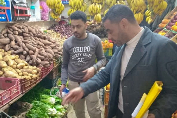 محافظ الإسكندرية تكثيف حملات إزالة الإشغالات والتفتيش على الأسواق