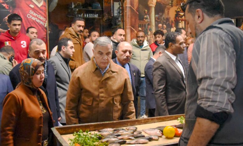 محافظ الإسكندرية يتفقد سوق باكوس