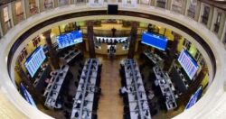 أسعار الأسهم بالبورصة المصرية بمنتصف تعاملات اليوم الأثنين 17-3-2025