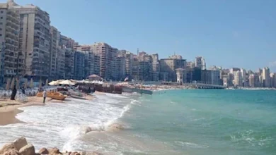 أطواق نجاة ولافتات تحذيرية لاستعداد شواطئ الإسكندرية لعيد الفطر