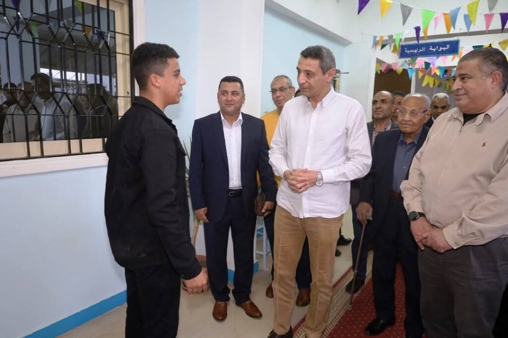 محافظ السويس يتناول الإفطار مع اتحاد طلاب مدارس المحافظة