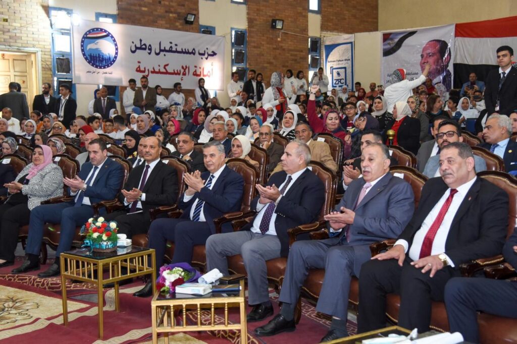 محافظ الإسكندرية يشهد الحفل الختامي لمسابقة أوائل الطلبة