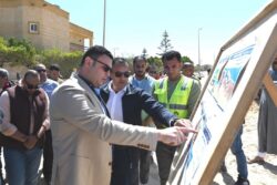 وزير الإسكان يتفقد أعمال رفع كفاءة طريق الازدواج