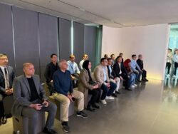 وزير الإسكان يتفقد منطقة الأعمال المركزية بمدينة شنغهاي الصينية