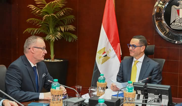 وزير الاستثمار والتجارة الخارجية يلتقي سفير جمهورية التشيك بالقاهرة