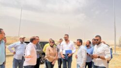 وزير الإسكان يتابع تقدم الأعمال بمشروعات المرحلة العاجلة بمدينة السويس الجديدة