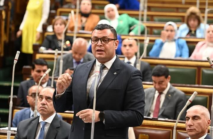 وزير الإسكان يناقش مشروع قانون الرقم القومي الموحد للعقارات