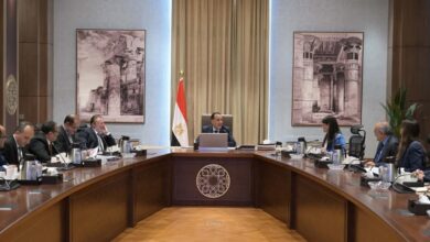 رئيس الوزراء يعقد اجتماعًا بشأن تقديم ملف صندوق النقد ومجموعة البنك الدوليين