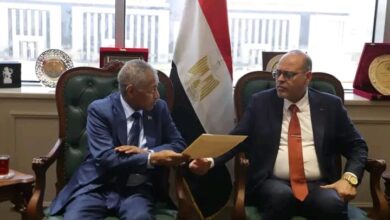 وزير العمل يستقبل السفير السوداني لبحث الملفات المشتركة المهمه