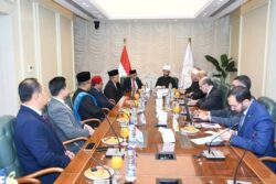 وزيرُ الأوقاف يستقبل وفدًا ماليزيًّا برئاسة مفتي ولاية بيراك 