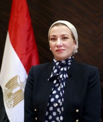 د. ياسمين فؤاد: نتصدى بالقانون لكل من يقوم بإلقاء المخلفات