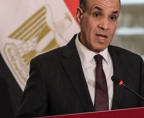 وزير الخارجية المصري يبحث مع نظيره القبرصى التعاون المشترك بين البلدين