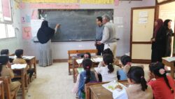 وكيل وزارة التربية والتعليم بالغربية يتابع مدارس قطور الصباحية والمسائية