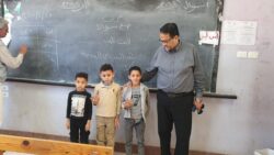 وكيل وزارة التربية والتعليم بالغربية يتابع مدارس قطور الصباحية والمسائية