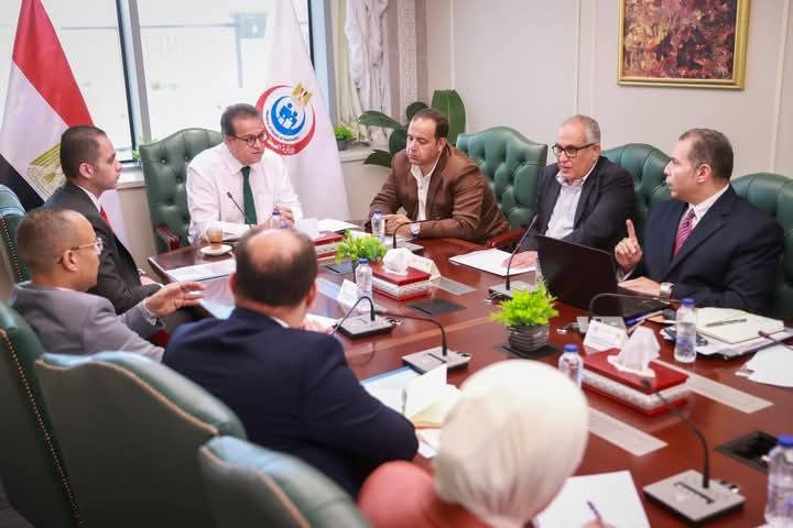 وزير الصحة ..يعقد اجتماعاً لبحث آليات تطوير وحوكمة منظومة العلاج على نفقة الدولة