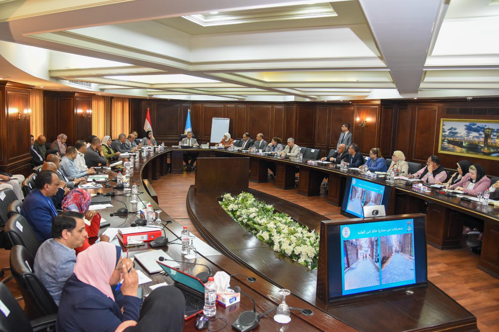 محافظ الإسكندرية توفير الخدمات الجاذبة لضمان خروج موسم الصيف بالشكل اللائق