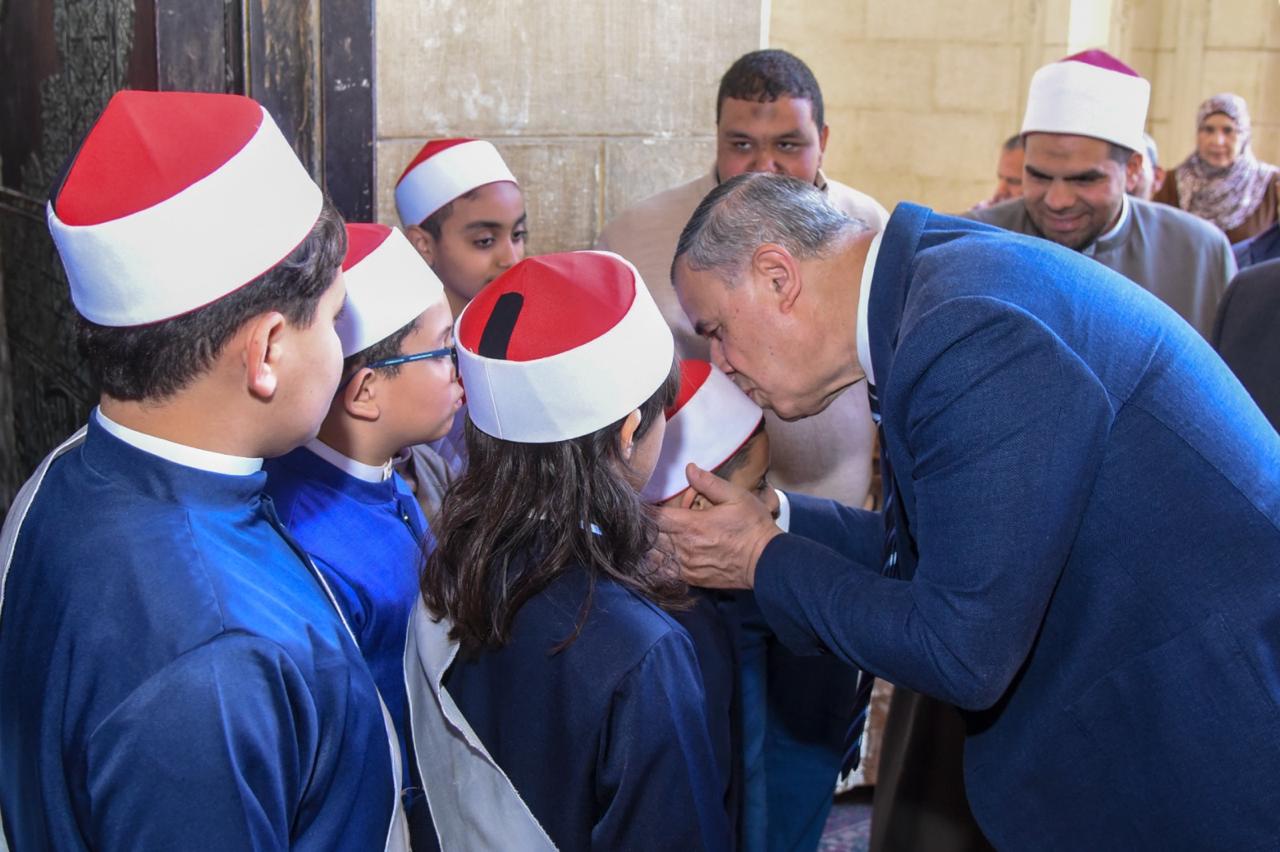 وزير الأوقاف ومحافظ الإسكندرية ييتفقدون تطوير ساحة مسجد أبي العباس المرسي