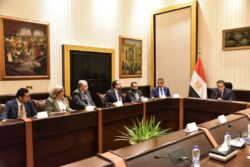 نائب رئيس مجلس الوزراء ووزير الصحة يشهد توقيع بروتوكول تعاون