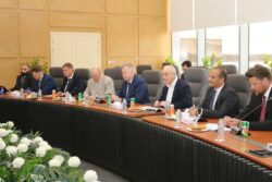 وزير الكهرباء يجتمع بالنائب الأول لمدير عام المؤسسة الحكومية الروسية للطاقة الذرية