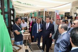 وزير الزراعة ورئيسا لجنتي الزراعة بالنواب والشيوخ يتفقدون المتحف الزراعي