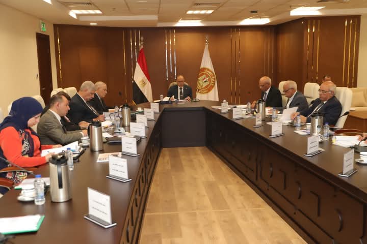 وزير العمل..يترأس اجتماع مجلس إدارة صندوق إعانات الطوارئ للعمال .