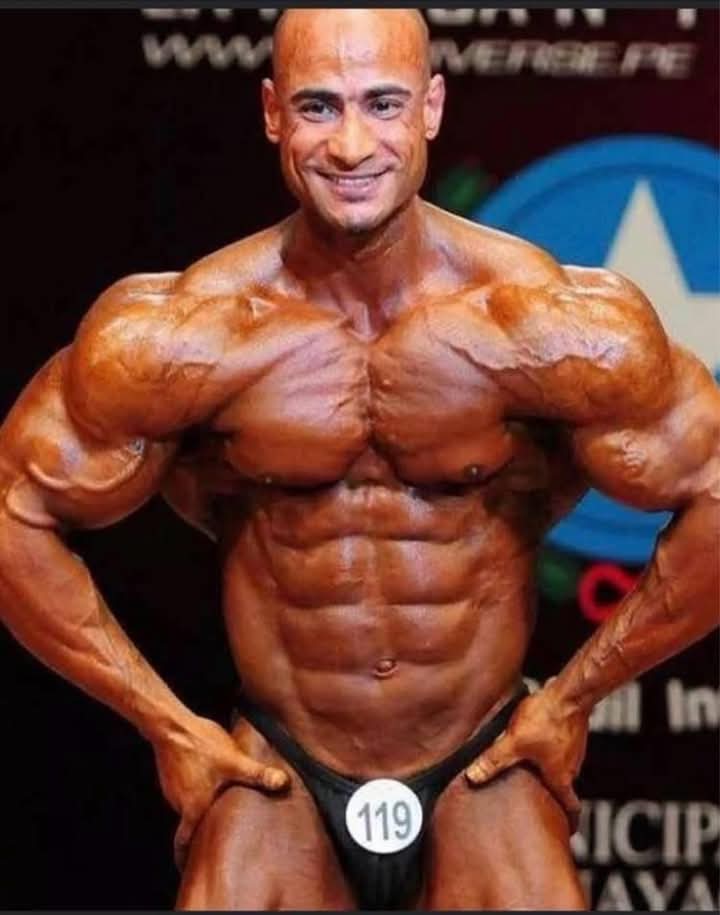 بطل العالم أشرف فوله يستغيث بالرئيس السيسي: قرار علاج لم يُنفذ منذ 3 سنوات!