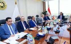 وزير التموين والتجارة الداخلية يجتمع برئيس مجلس إدارة شركة مطاحن ومخابز شمال القاهرة