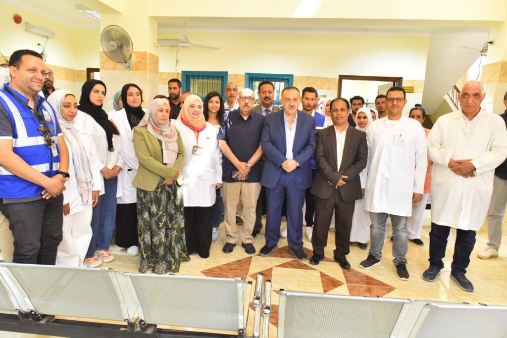 محافظ أسيوط يفتتح وحدة طب الأسرة بالحي الثاني بأسيوط الجديدة