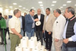 محافظ الغربية ووزير الزراعة بمدغشقر يتفقدان أكبر مصنع غزل في العالم بالمحلة الكبرى